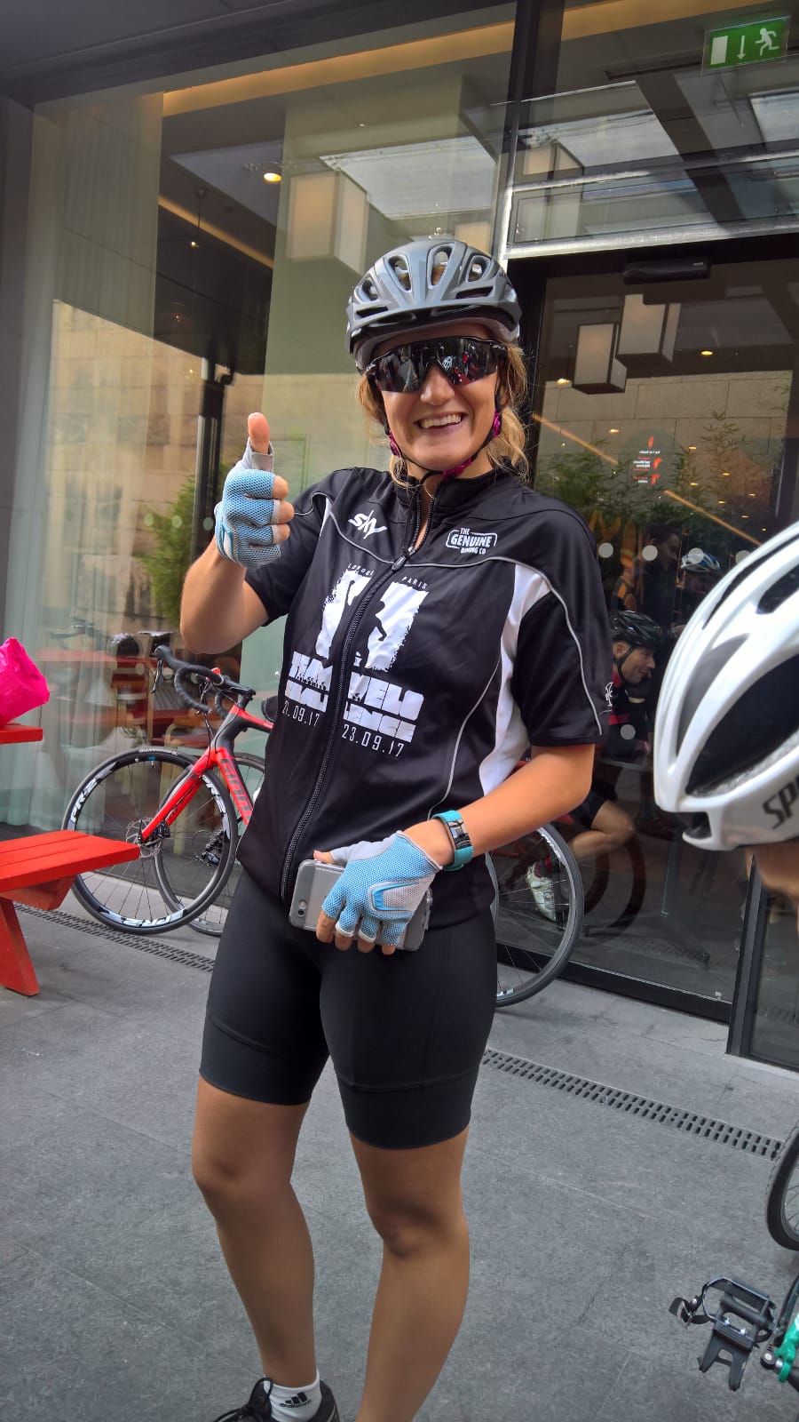 Lexington's Amy-Jane Cycling From London To Pari